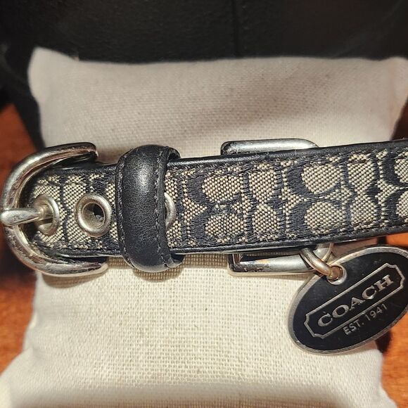 Coach Small Pet Collar with Engraveable Tag - Picture 11 of 11